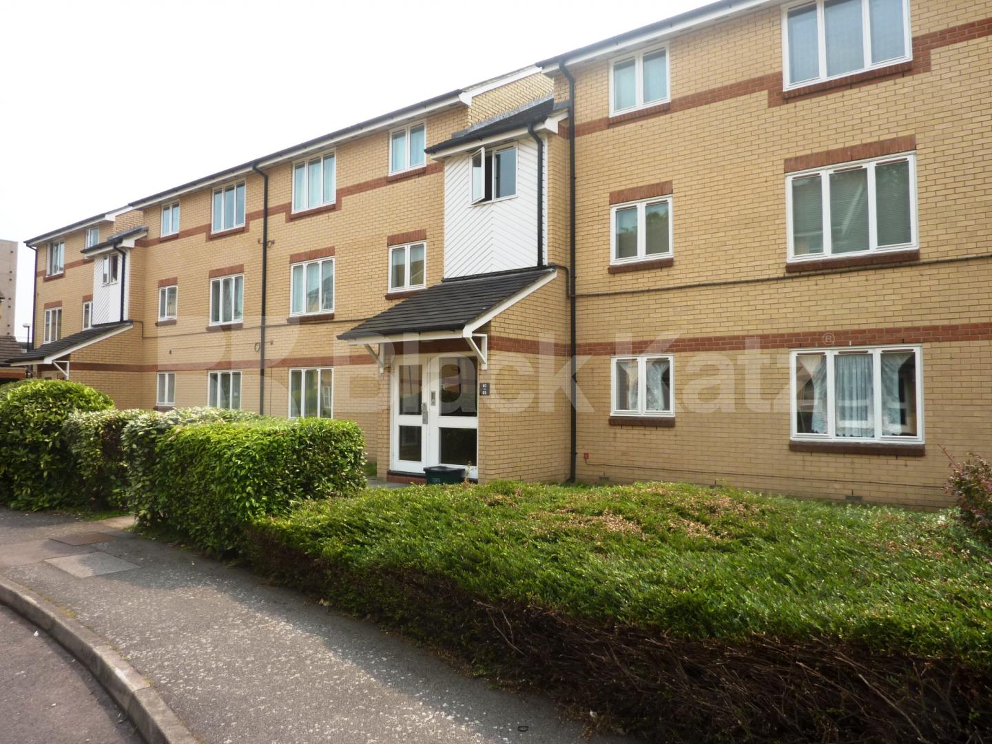 			3 MINUTES TO TUBE!, 1 Bedroom, 1 bath, 1 reception Flat			 Heddington Grove, CALEDONIAN ROAD